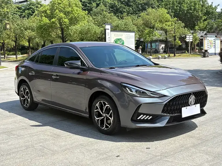 MG5 180 DVVT CVT Youth Luxury