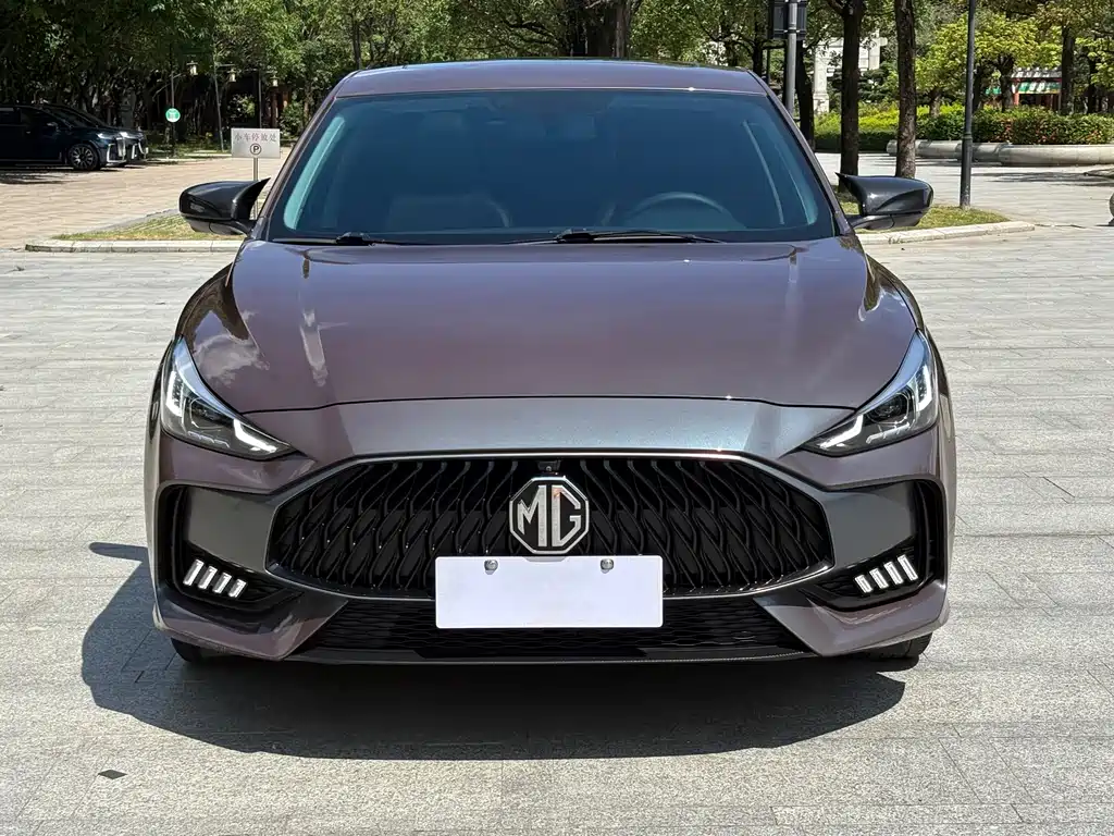 MG5 180 DVVT CVT Youth Luxury