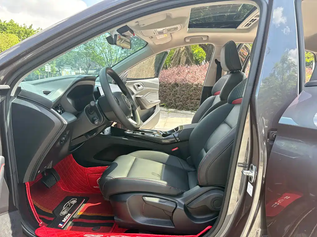 MG5 180 DVVT CVT Youth Luxury