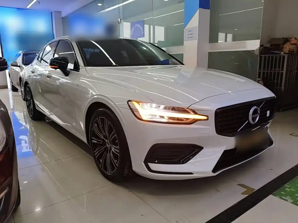 Volvo S60 B4 Smart Vision Luxury
