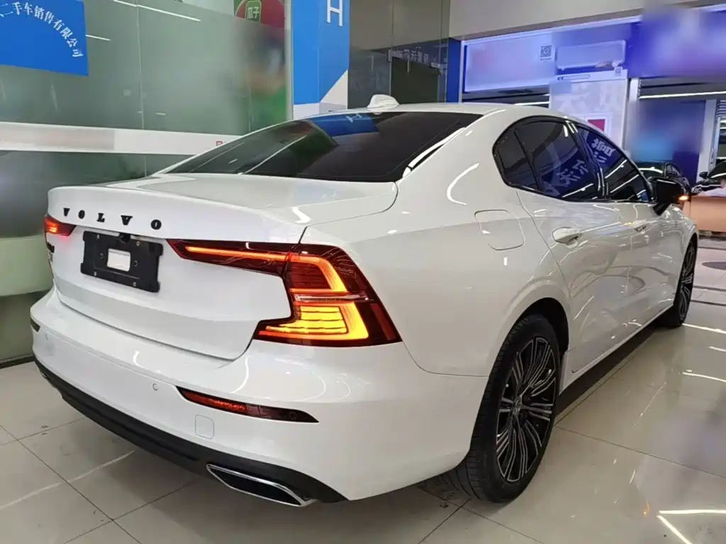 Volvo S60 B4 Smart Vision Luxury