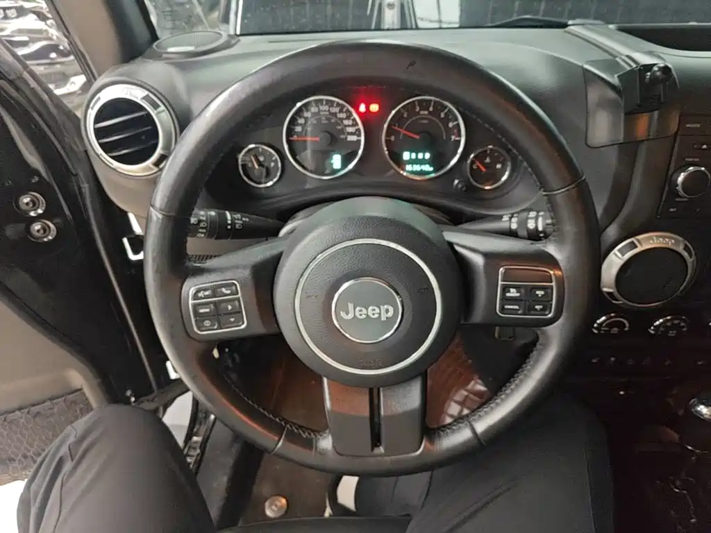 Wrangler 3.0 L Sahara 4-door Comfort Enjoyment