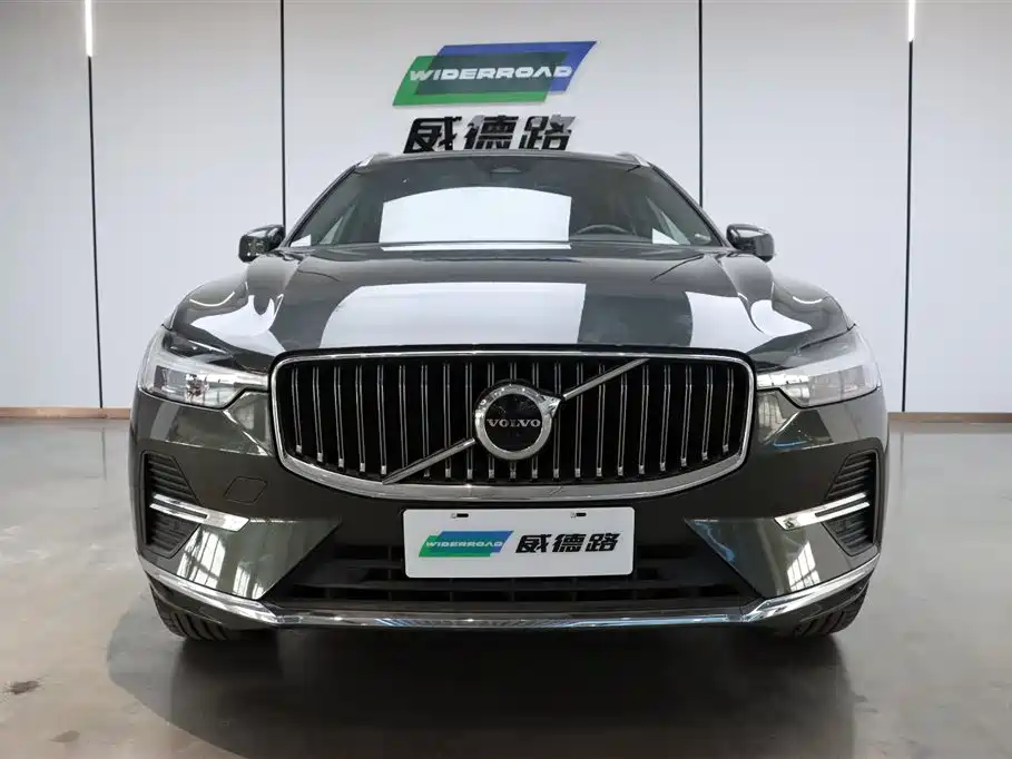 Volvo XC60 B5 4 WD Smart Vision Luxury