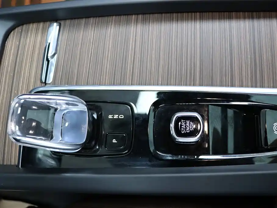 Volvo XC60 B5 4 WD Smart Vision Luxury