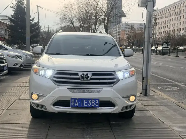 Toyota Highlander 2.7 L 2 WD 5-seat Elite