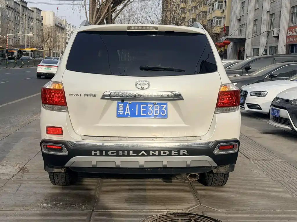 Highlander 2.7 L 2 WD 5-seat Elite