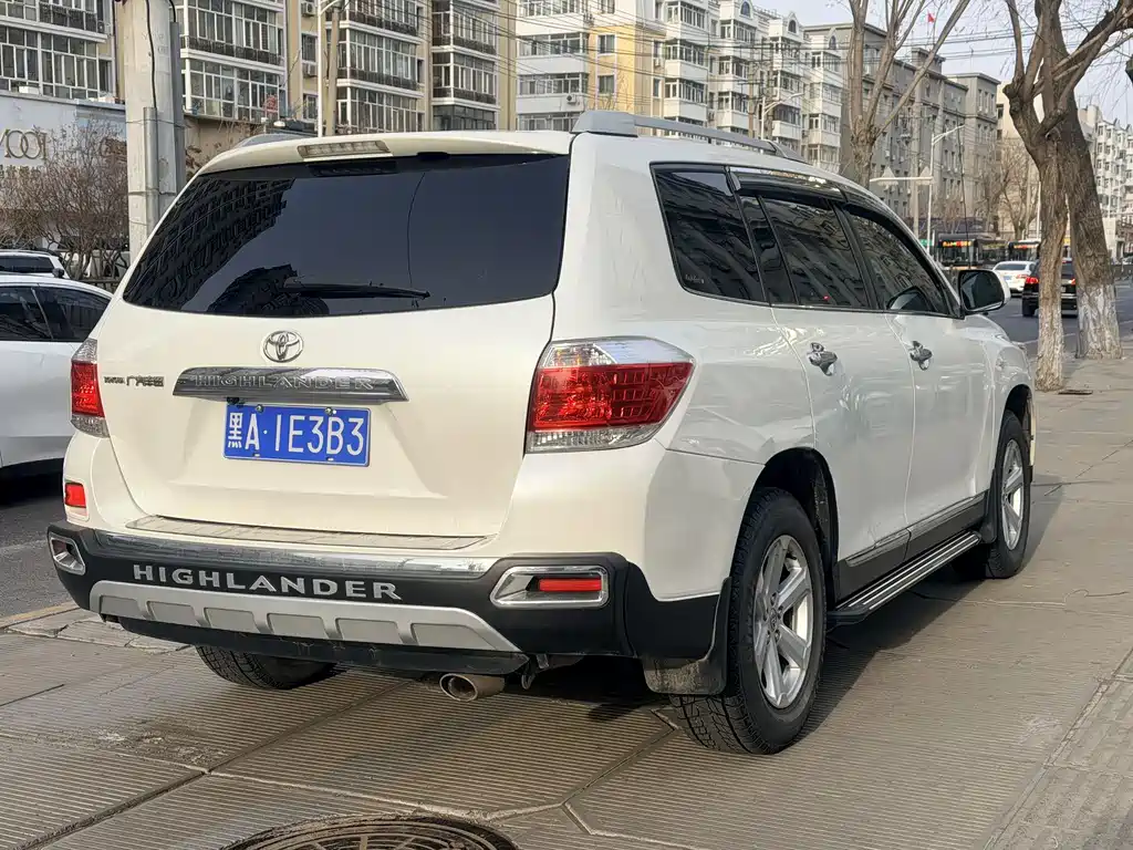 Highlander 2.7 L 2 WD 5-seat Elite