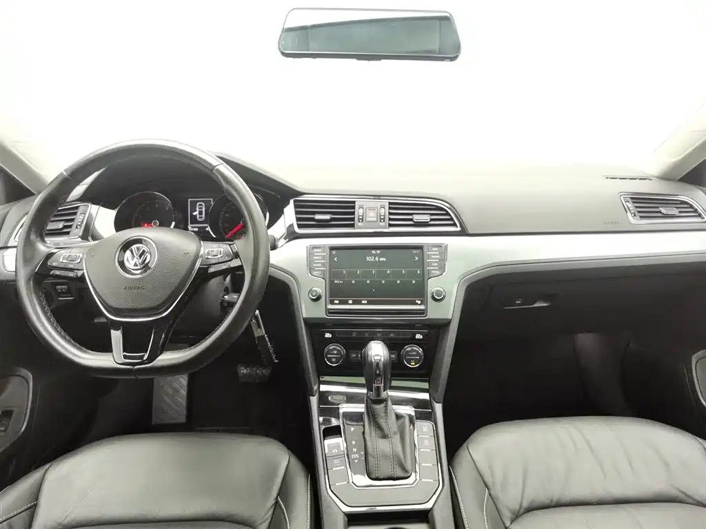 Lamando 280 TSI DSG Comfort