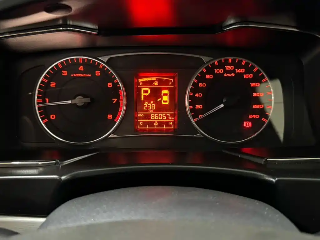 Vision 1.5 L Auto Happy