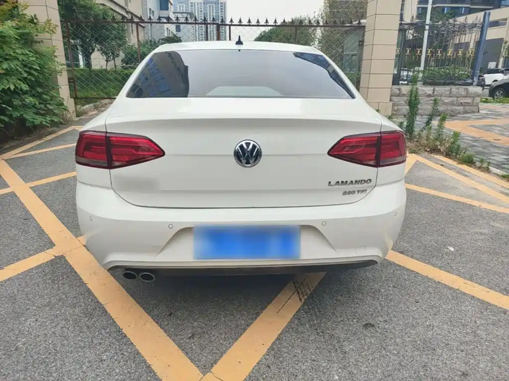Lamando 280 TSI DSG Comfort