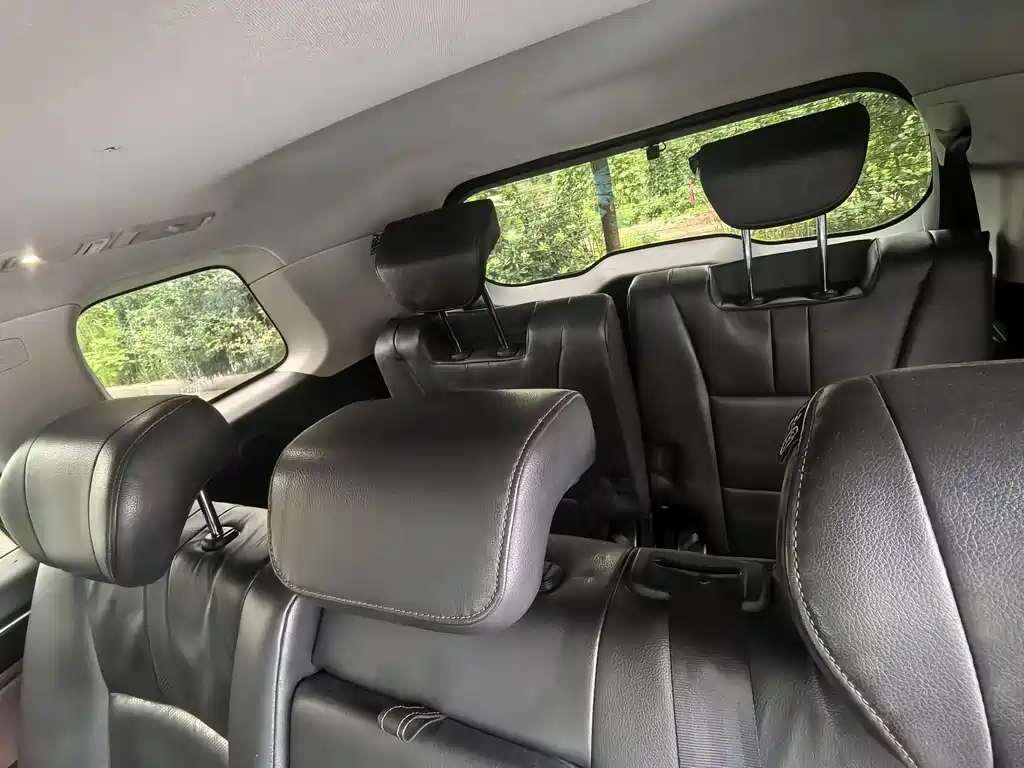 GAC Trumpchi GS8 320 T 2 WD Luxury Connected (7-seat)