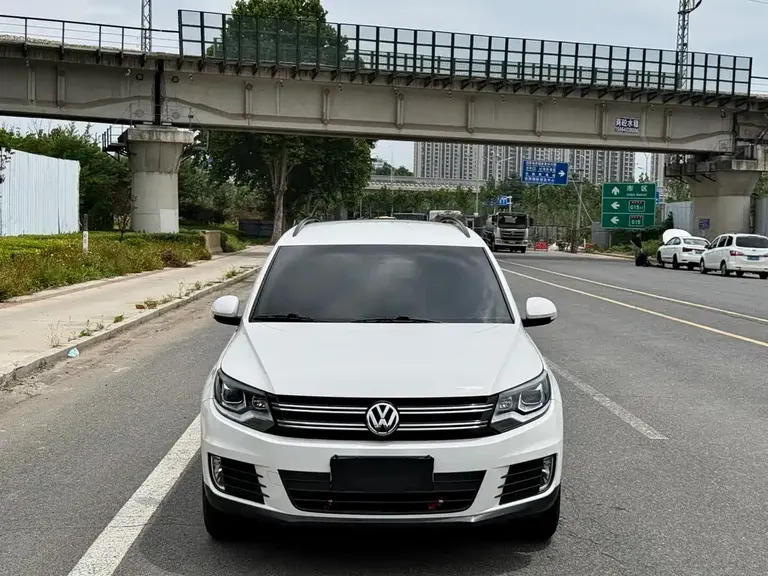 Volkswagen Tiguan 300 TSI Auto 2 WD Style