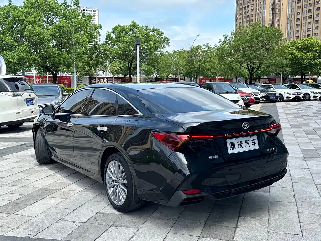 Avalon 2.0 L Luxury
