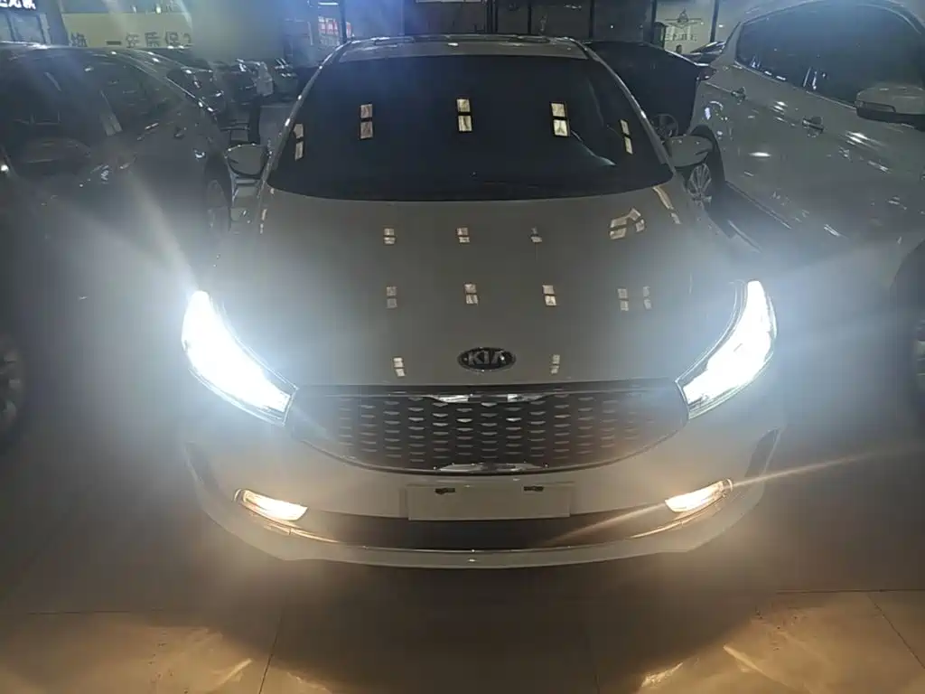 Kia K3 1.6 L Auto GLS