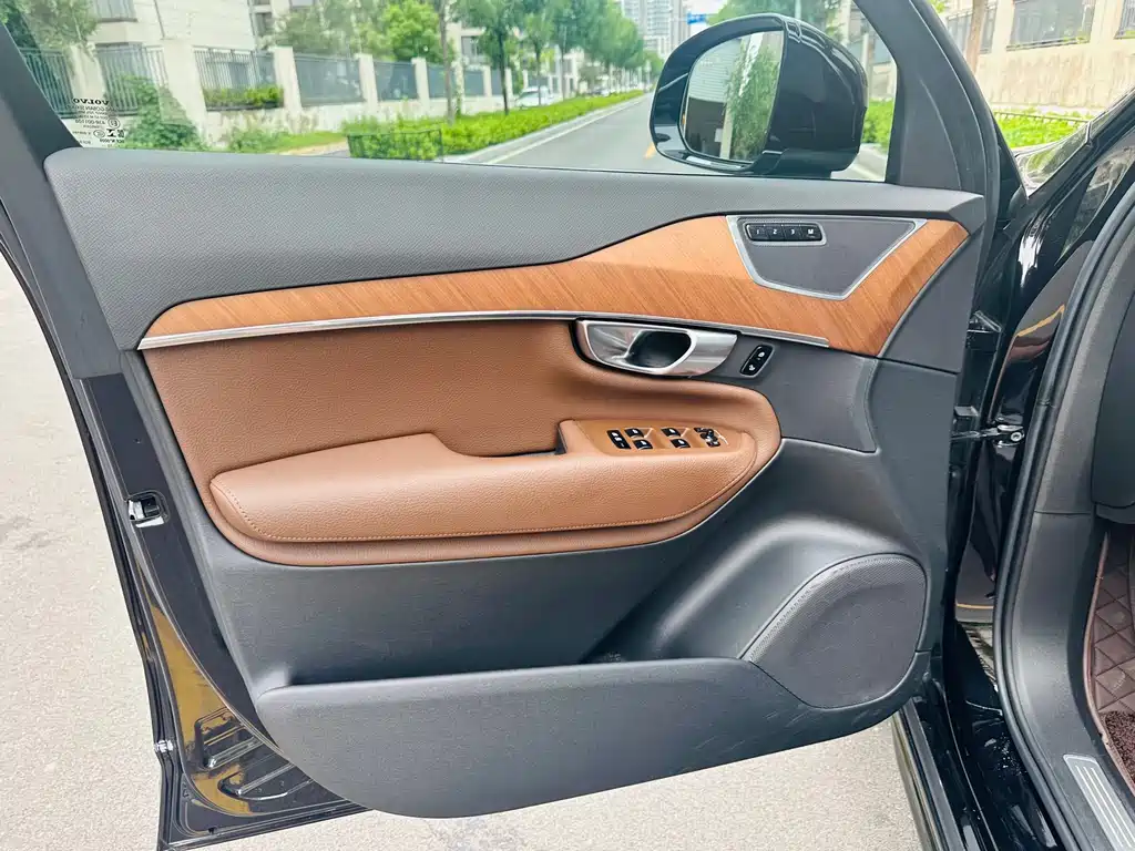 Volvo XC90 T6 Smart Ease Luxury 7-seat