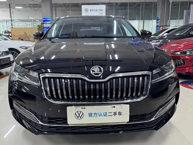 Skoda Superb Facelift TSI280 DSG Premium