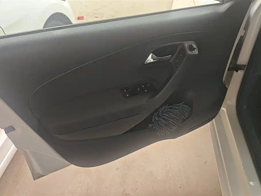 Polo 1.6 L Auto Comfort