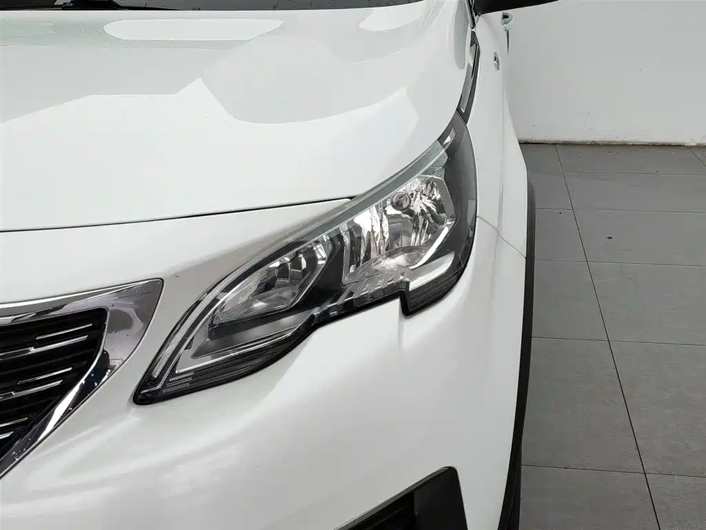 Peugeot 5008 380 THP 7-seat Elite