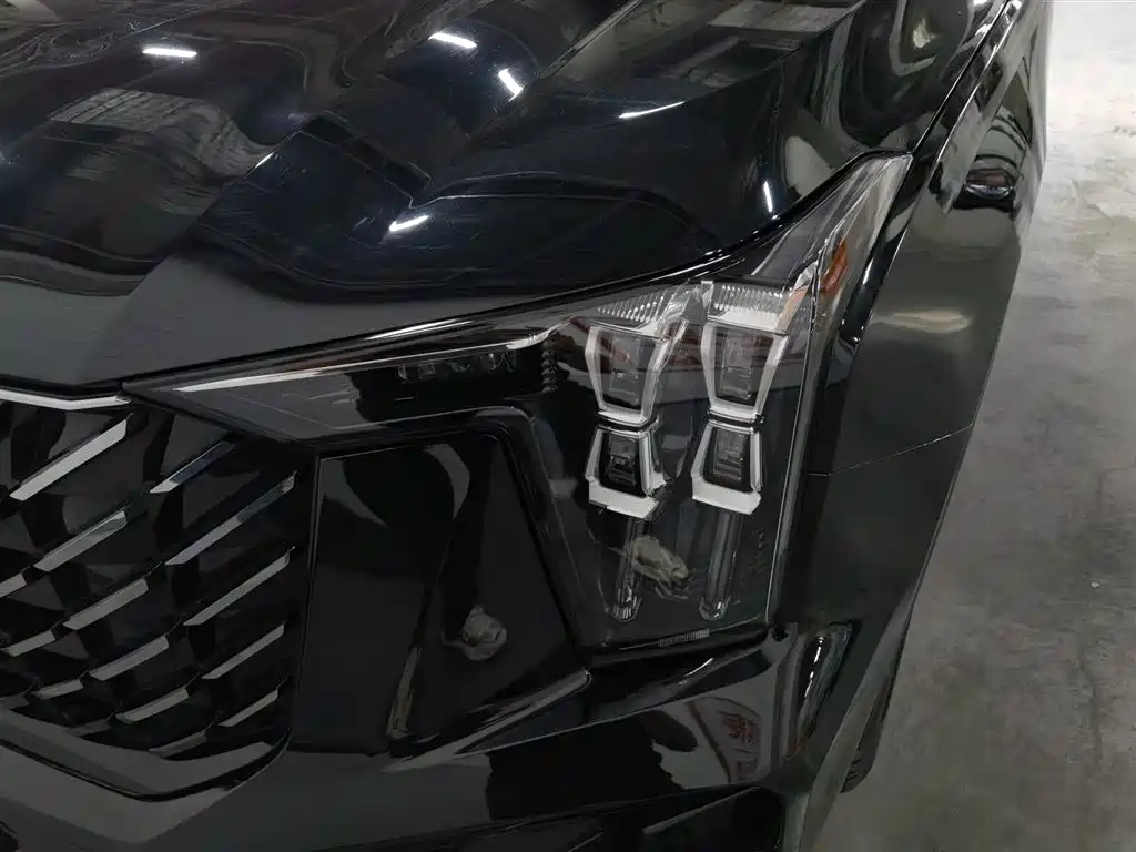 GAC Trumpchi GS8 Navigator Series 2.0 TGDI 2 WD Luxury Connected (7-seat)