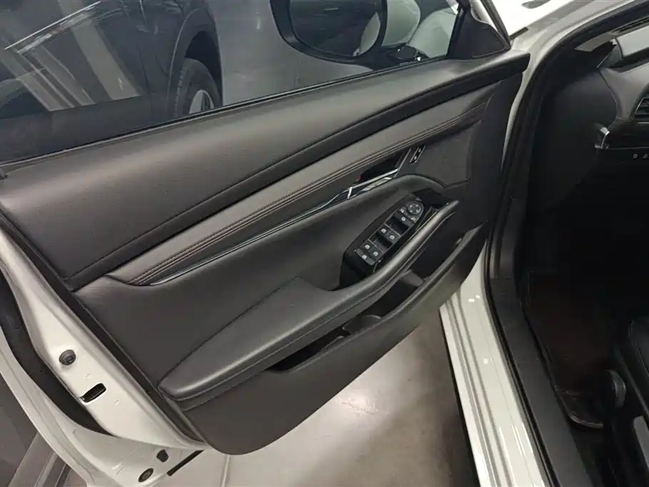 Mazda 3 Axela 2.0 L Auto Quality Elegant