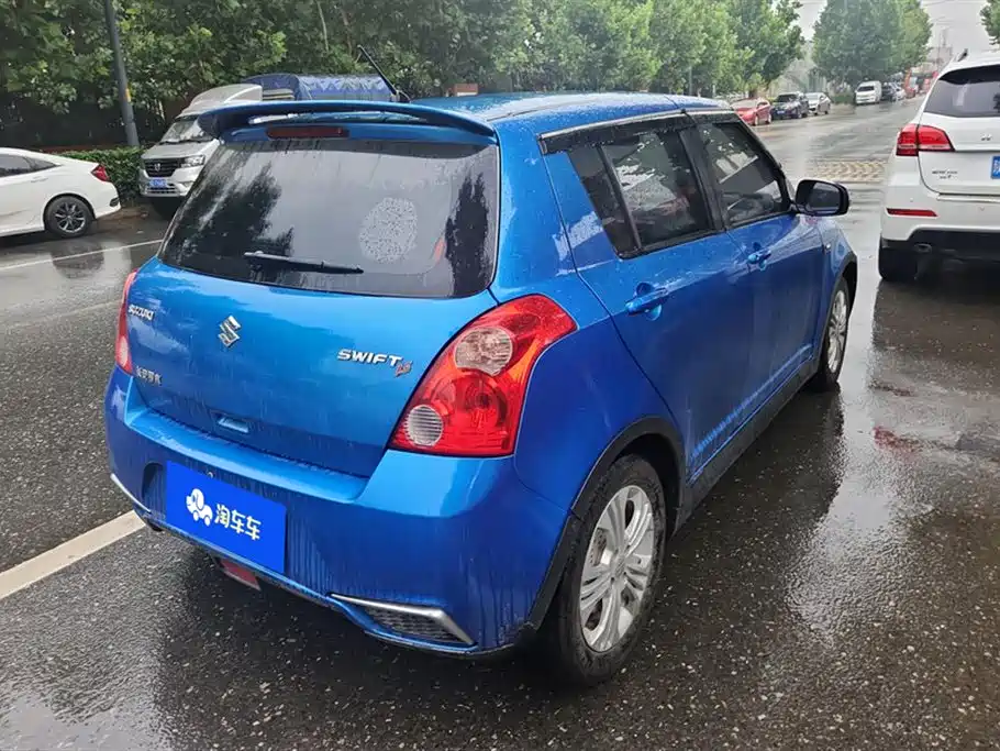Swift 1.5 L Manual Standard