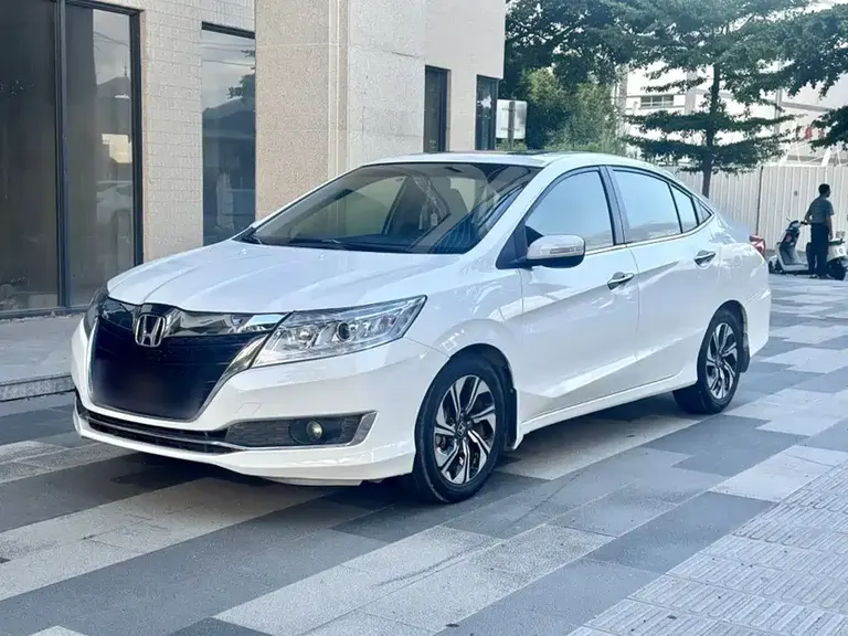 Honda Crider 1.8 L CVT Luxury