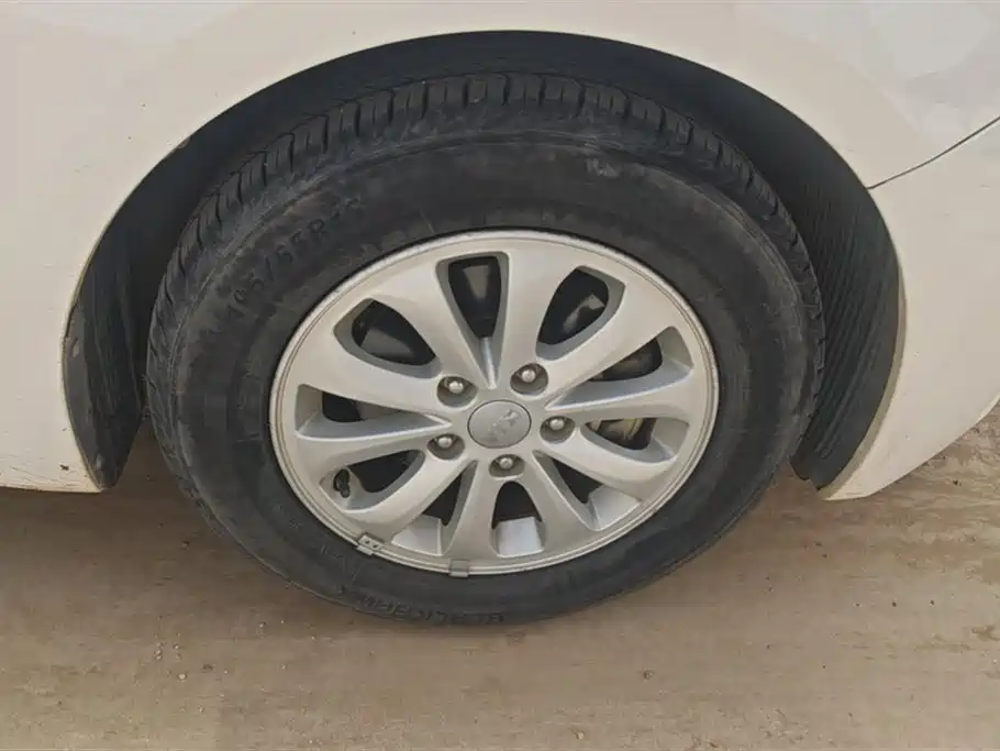 Kia K3 1.6 L Manual GL