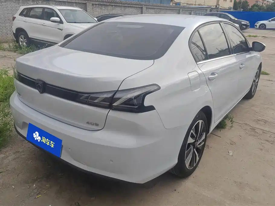 Peugeot 408 360 THP Dragon Latour