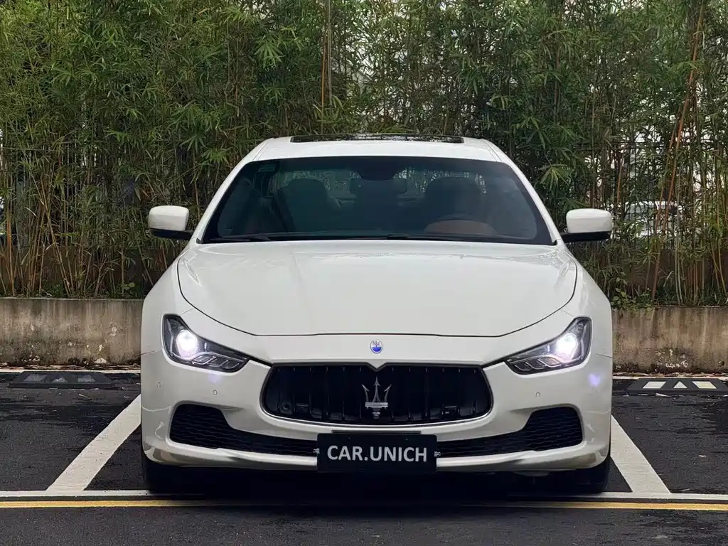 Ghibli 3.0 T Standard