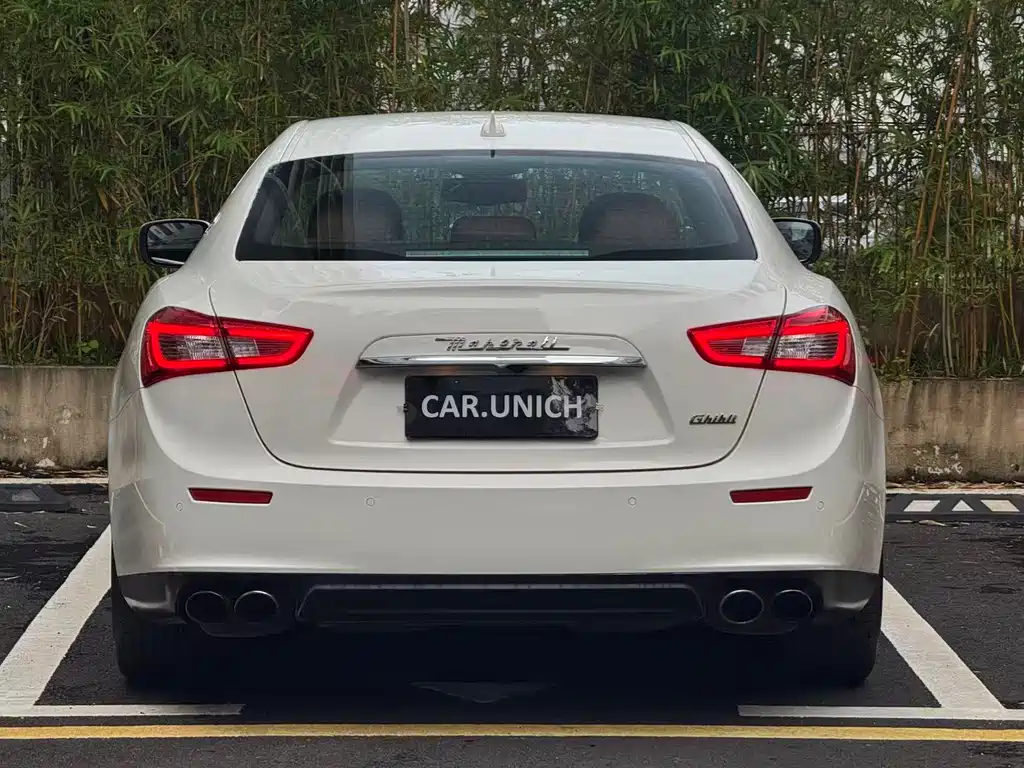 Ghibli 3.0 T Standard