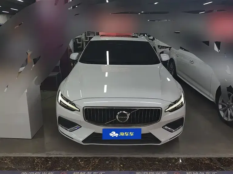 Volvo S60 B4 Smart Ease Luxury