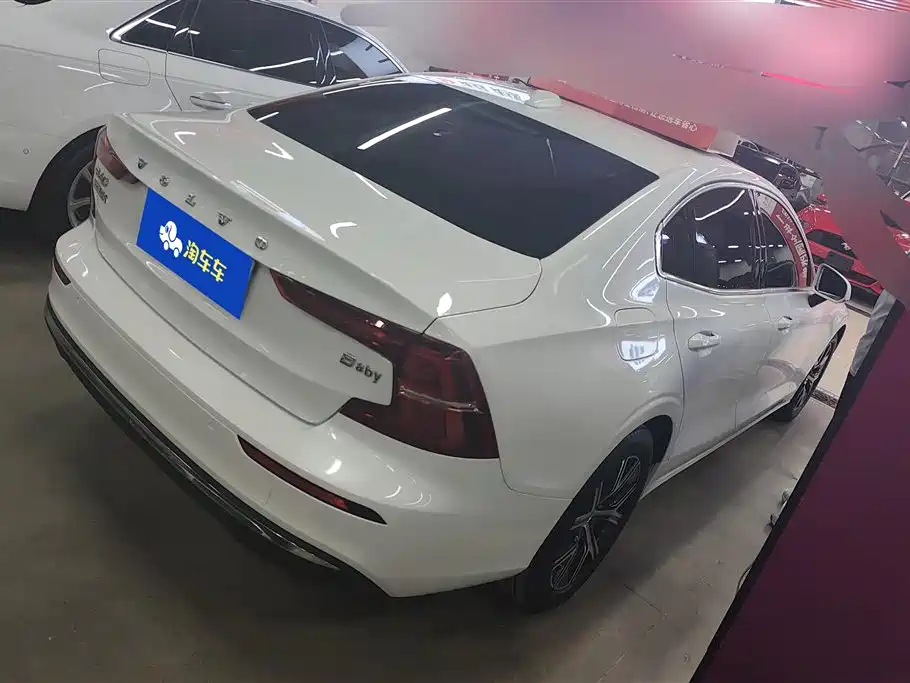 Volvo S60 B4 Smart Ease Luxury
