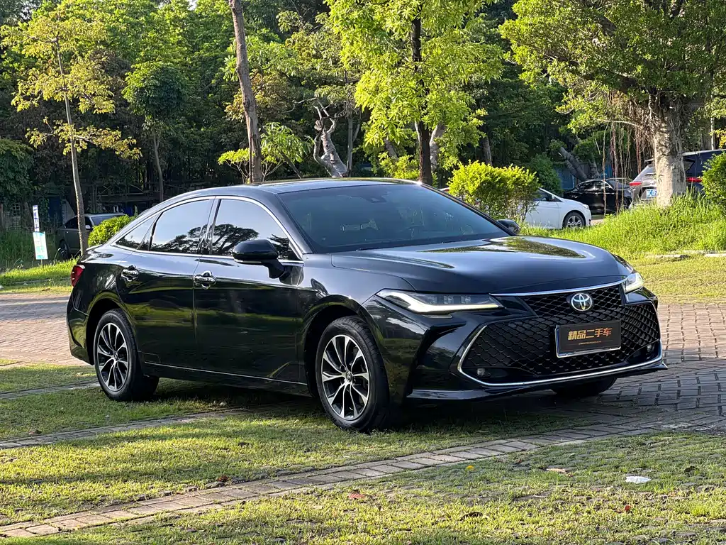 Avalon 2.5 L Luxury