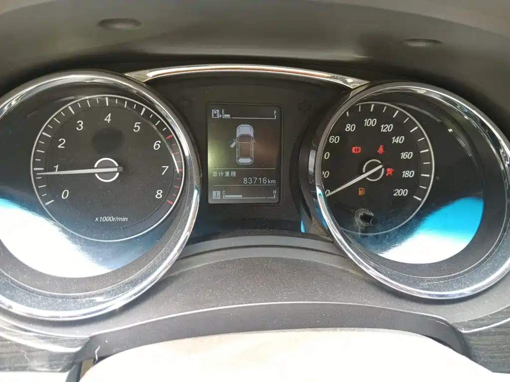 Baojun 730 1.5 L Manual Luxury 7-seat