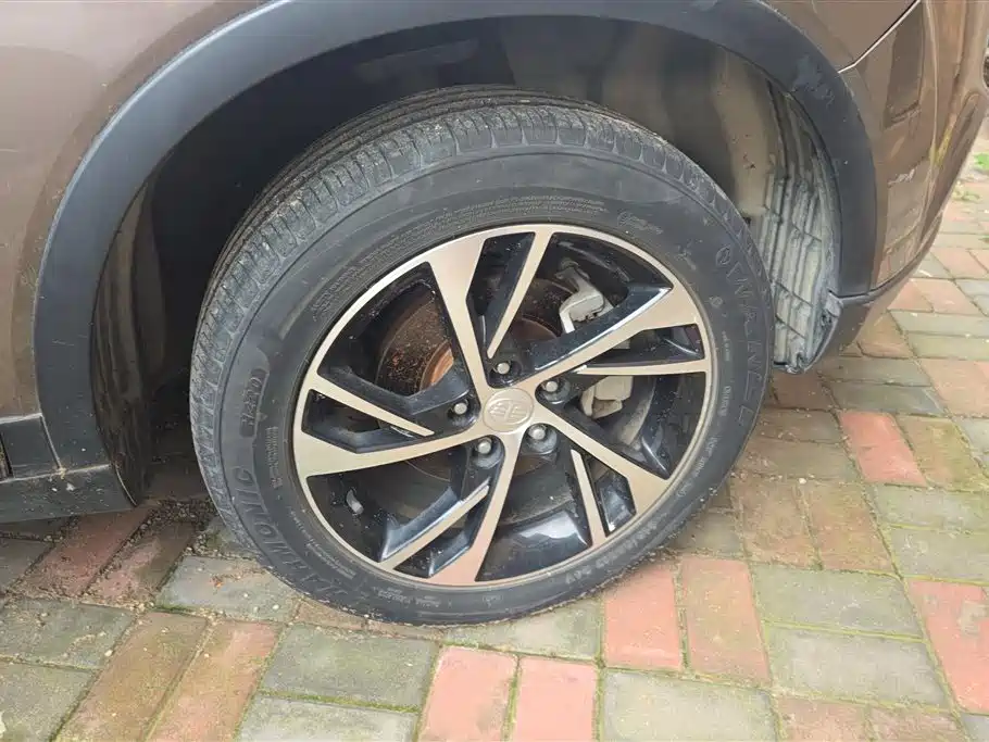 Besturn X40 1.6 L Manual Luxury CN-VI