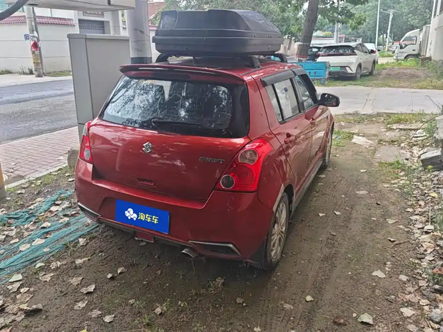 Swift 1.5 L Manual Fashion