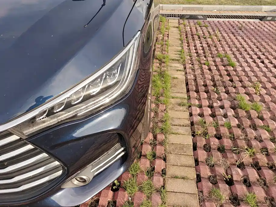 Song MAX 1.5 T Auto Connected Wise Comfort Sunroof 7-seat CN-VI