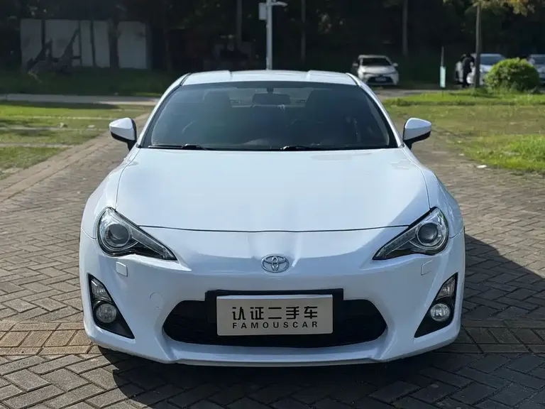 Toyota 86 2.0 L Auto Luxury