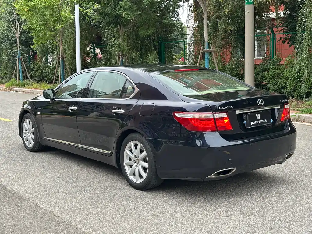Lexus LS 460 L