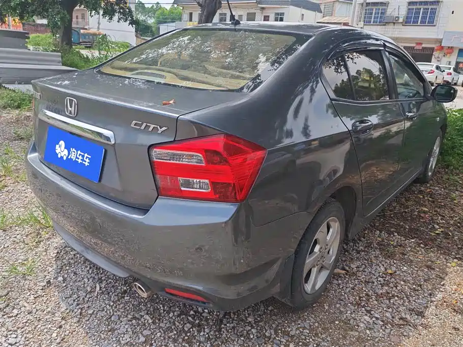 City Classic 1.5 L Manual Comfort