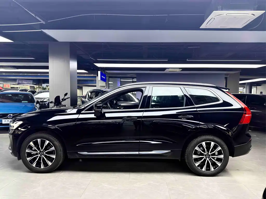 Volvo XC60 B5 4 WD Smart Vision Luxury