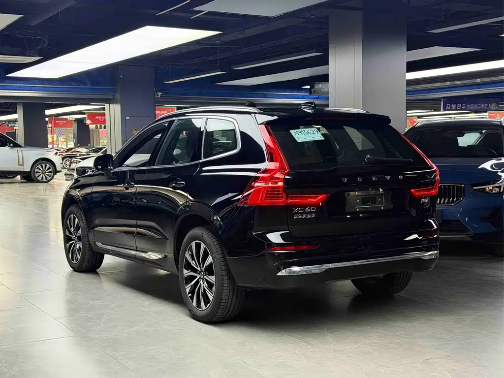 Volvo XC60 B5 4 WD Smart Vision Luxury