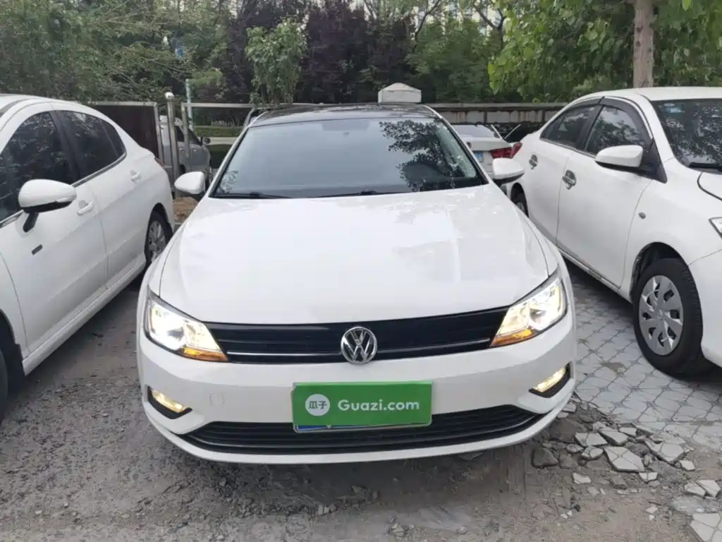 Lamando 280 TSI DSG Comfort
