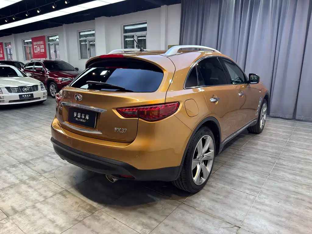 Infiniti FX 英菲尼迪FX 2013款 FX37 超越版