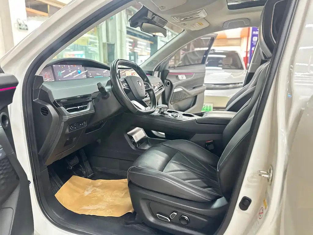 Changan UNI-K 2.0 T 2 WD Joy Style