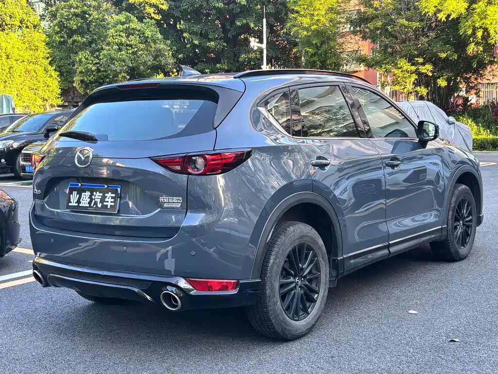 Mazda CX-5 2.0 L Auto 2 WD Black Knight