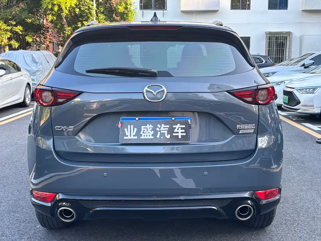Mazda CX-5 2.0 L Auto 2 WD Black Knight