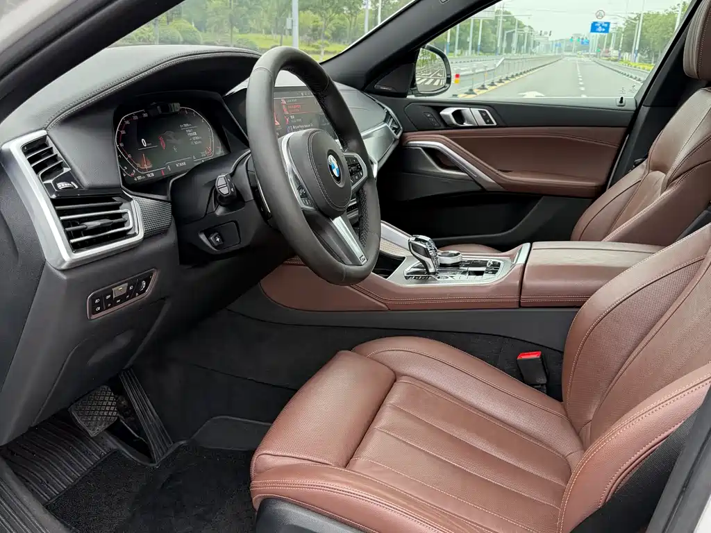 BMW X6 xDrive40 i Premium M Sport Package