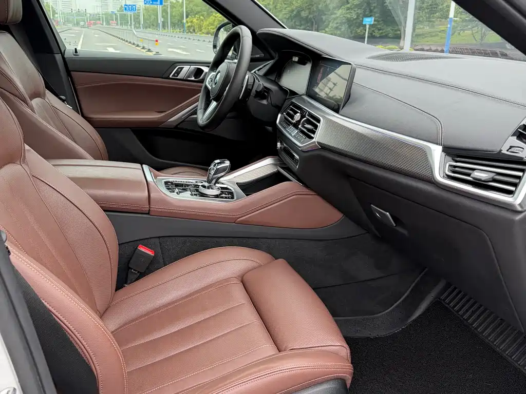 BMW X6 xDrive40 i Premium M Sport Package