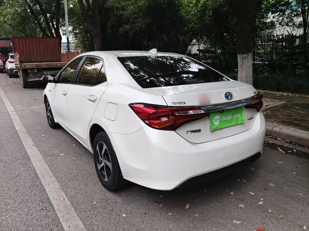 Levin Facelift Dual Engine 1.8 H GS E-CVT Elite Sunroof CN-V